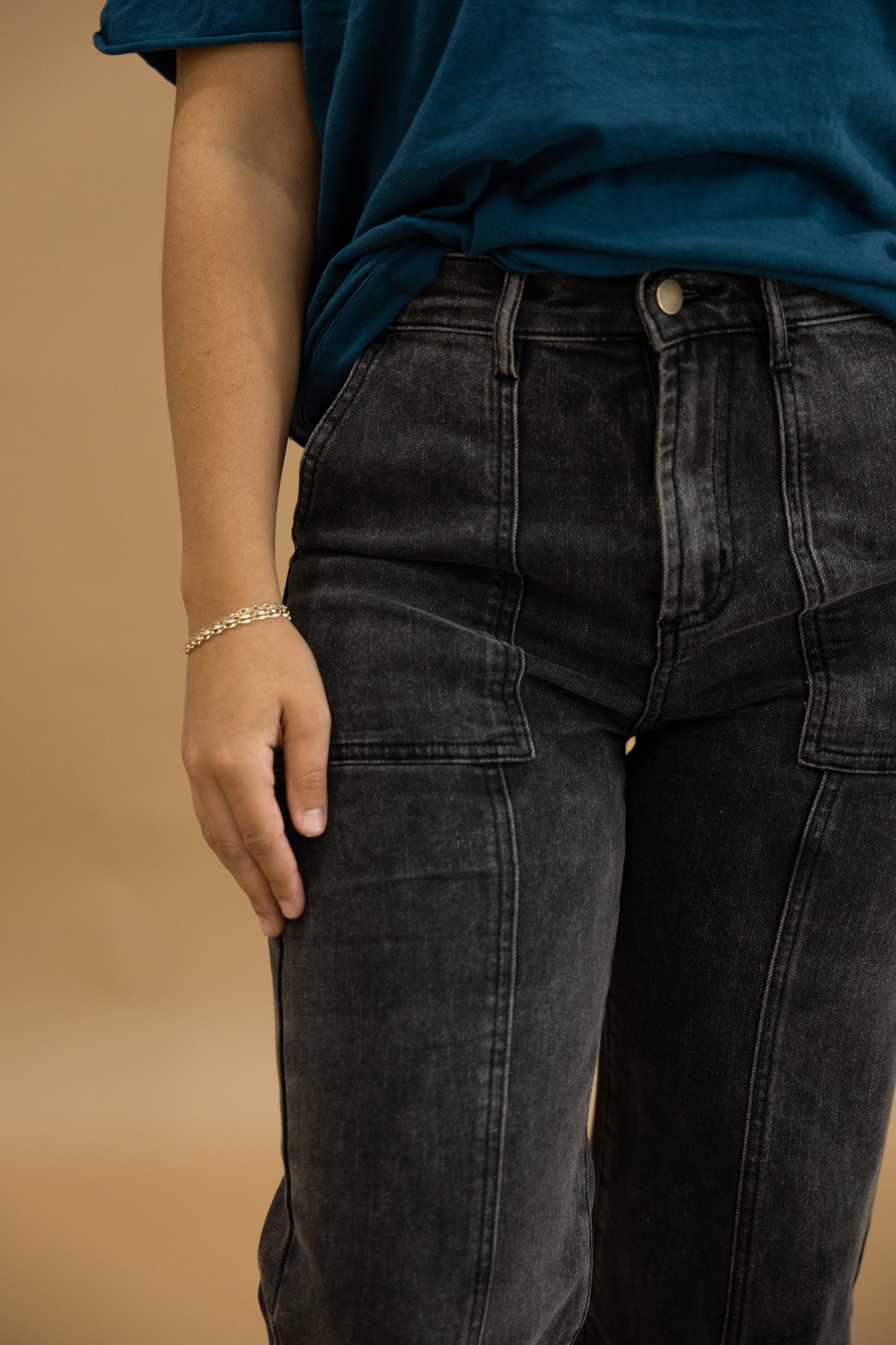 PANELED STRETCH PANTS