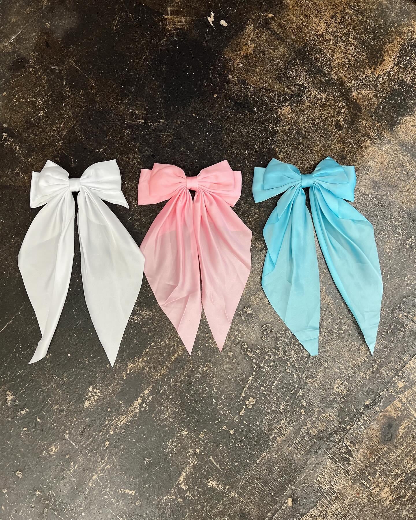 Clip In Bow
