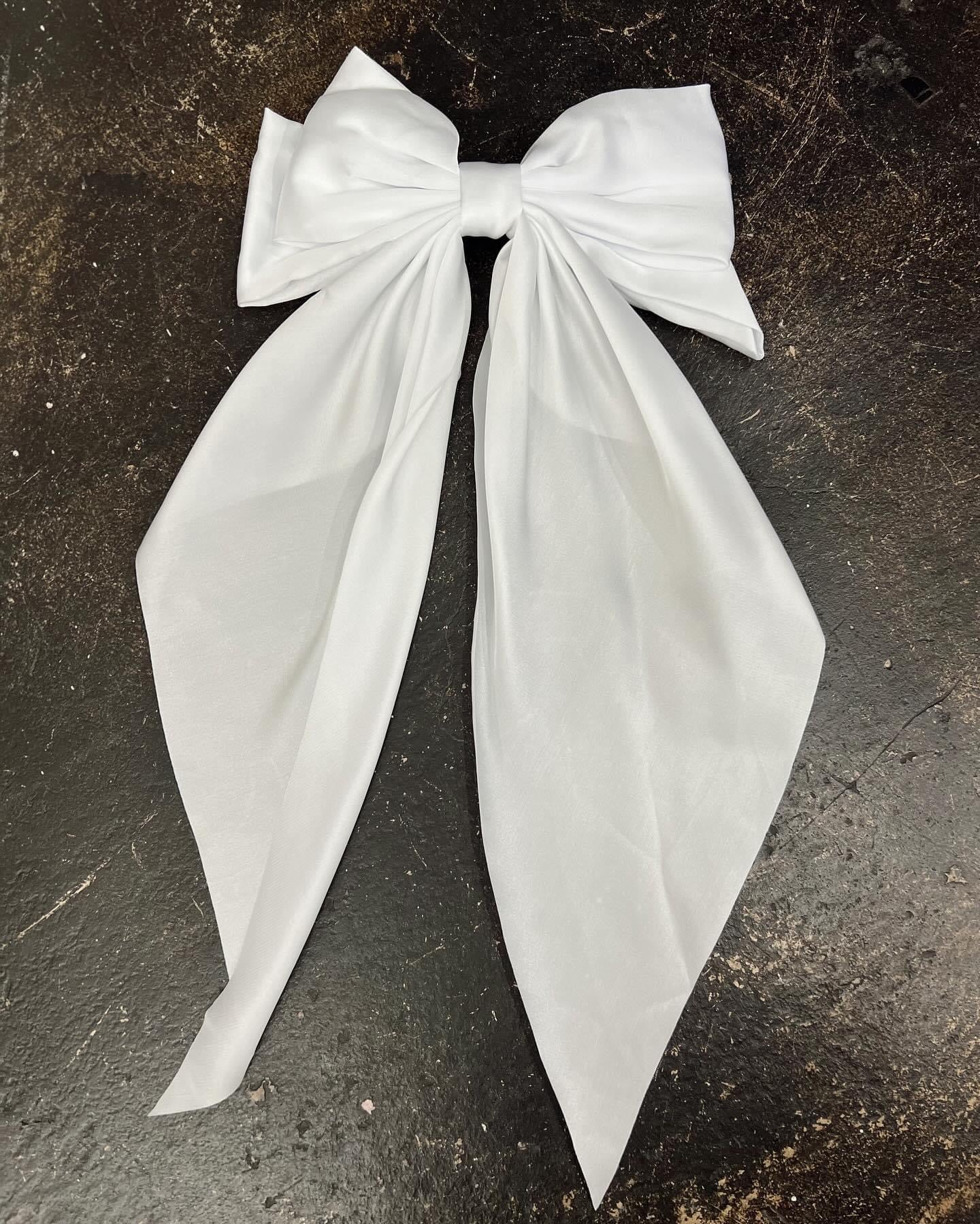 Clip In Bow